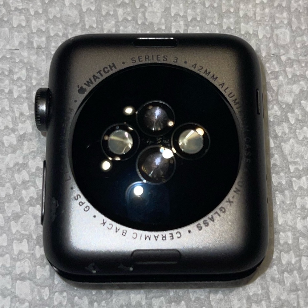 Apple Watch Series 3 42mm GPS + LTE - Picture 3 of 15